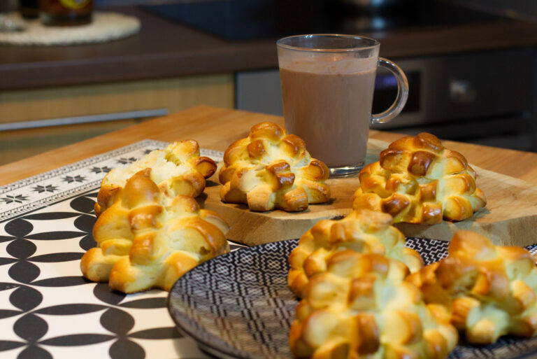 POMME CANNELLE (Brioche antillaise)